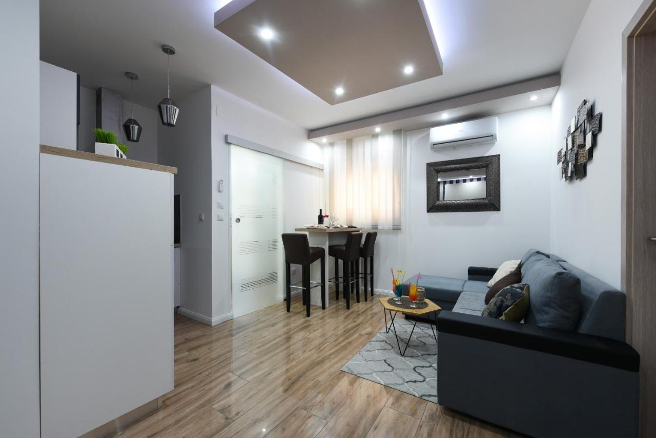 Shine apartment Zadar Bagian luar foto